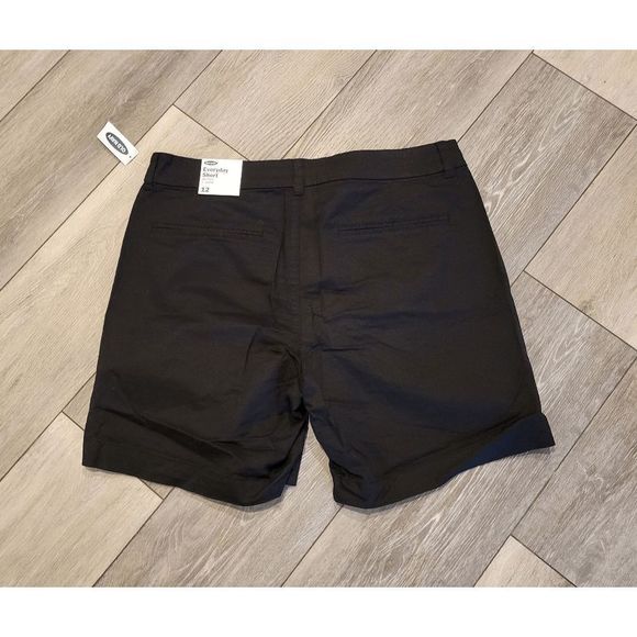 Old Navy Everyday Short Mid-Rise [NWT] - Picture 2 of 5